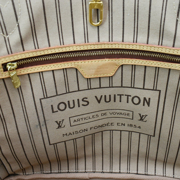 LOUIS VUITTON Neverfull MM Monogram Canvas Tote Bag Brown