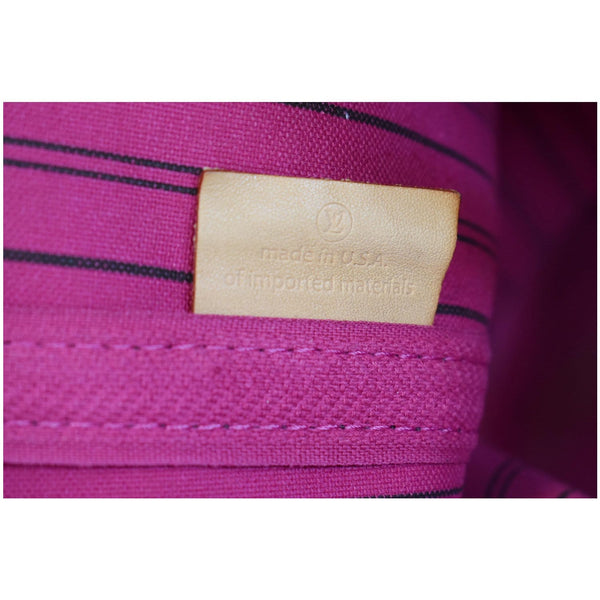 LOUIS VUITTON Neverfull MM Monogram Canvas Tote Bag Fuchsia