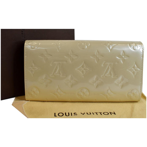 Louis Vuitton Monogram Vernis Sarah Wallet Women