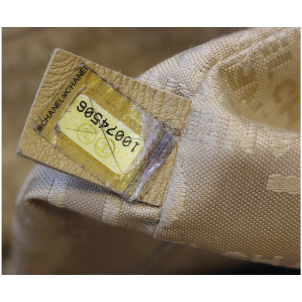 Chanel Tote Bag Reissue Cerf Executive East West Beige - logo