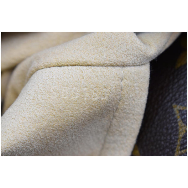 LOUIS VUITTON Artsy MM Monogram Canvas Hobo Bag Brown