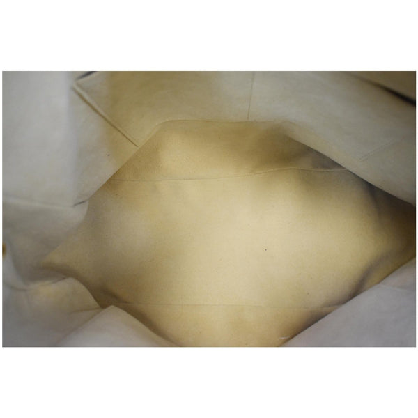 Lv Estrela MM Monogram Canvas bag interior