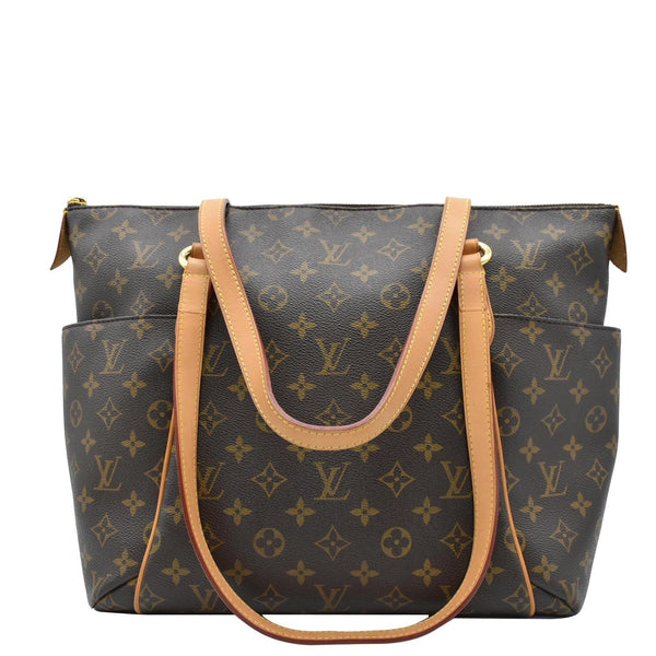 LOUIS VUITTON Totally MM Monogram Canvas Shoulder Bag Brown
