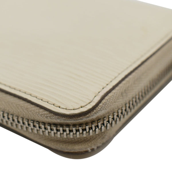 LOUIS VUITTON Epi Leather Zippy Wallet Ivory