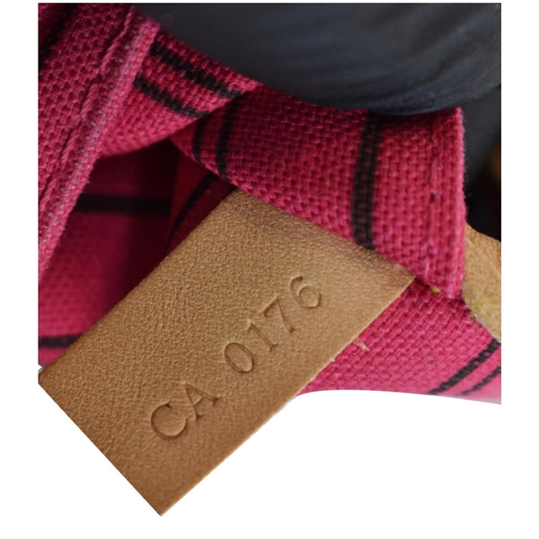 LOUIS VUITTON Bay Neverfull MM Monogram Canvas Tote Bag Fuchsia