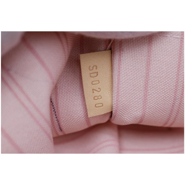 Louis Vuitton Neverfull MM Damier Azur Pochette Wristlet - SD0280 code