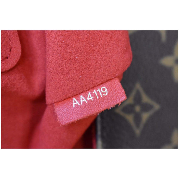 Louis Vuitton Locky BB Monogram Canvas Crossbody Bag - code AA4119 | DDH