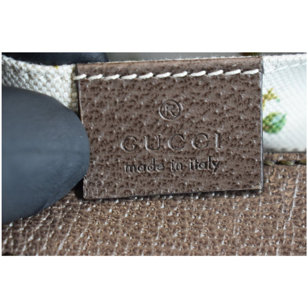 GUCCI Neo Vintage GG Supreme Canvas Messenger Bag Beige 476466