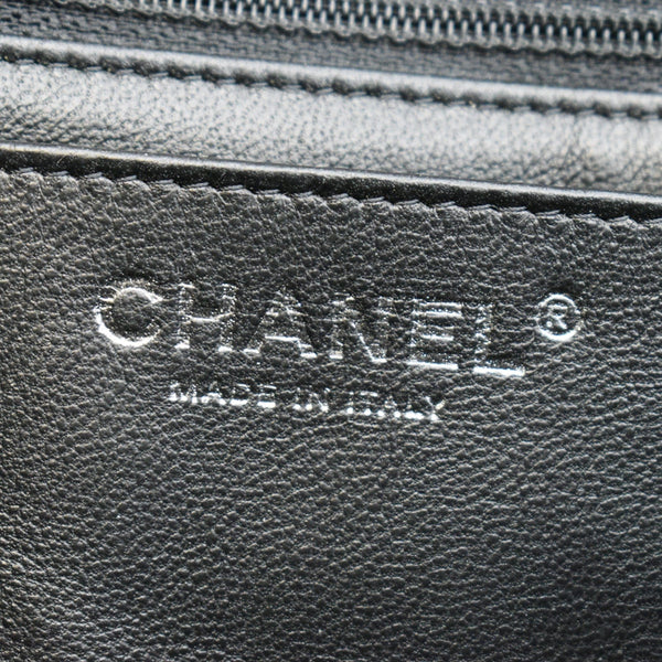 CHANEL Jumbo Classic Single Flap Caviar Leather Shoulder Bag Black