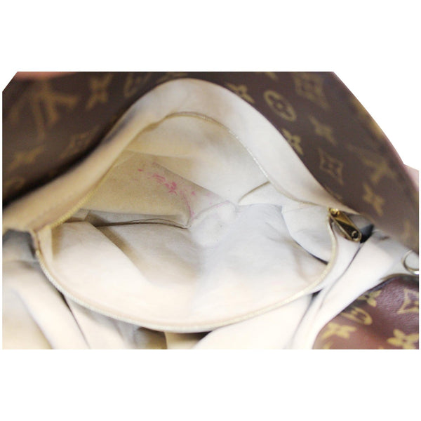 LV Artsy MM Monogram Canvas Hand Bag Classic room