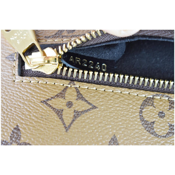 LOUIS VUITTON Metis Pochette Reverse Monogram Canvas Crossbody Bag Brown