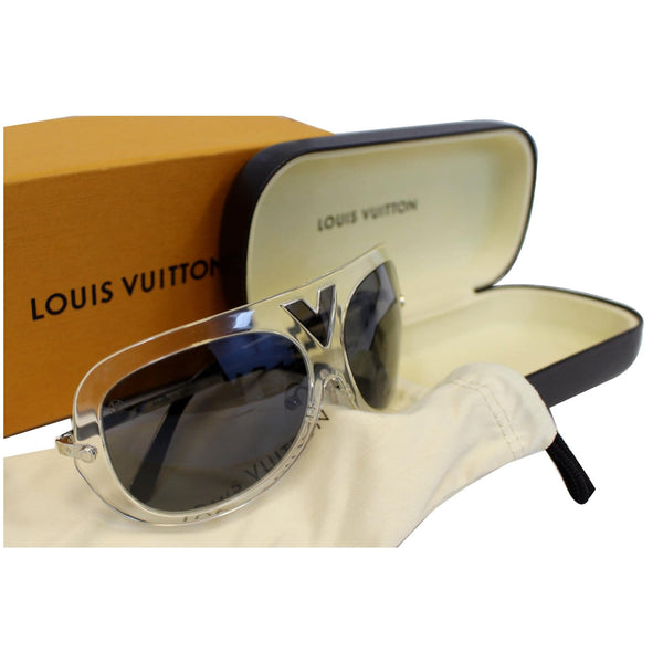 LOUIS VUITTON Aviators Sunglasses Gray-US