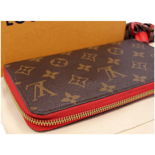 Louis Vuitton Monogram Zippy Canvas Long Wallet corner