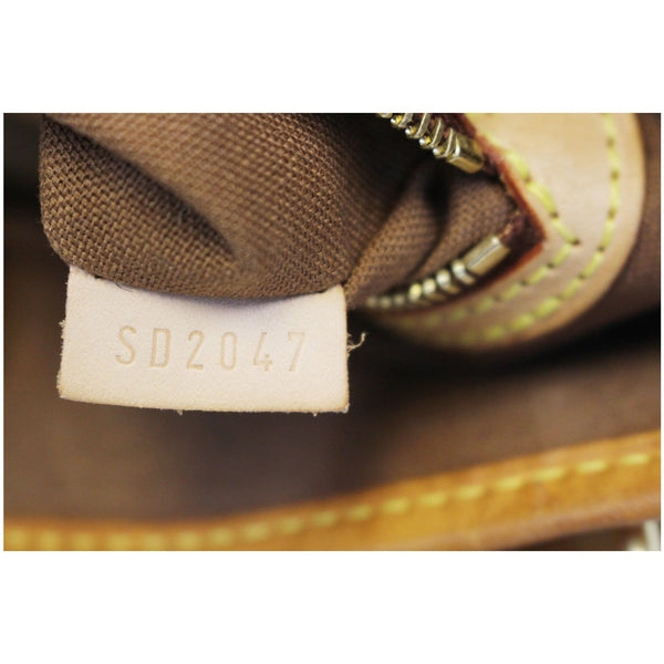 Louis Vuitton Batignolles Horizontal Monogram Casnvas Tote Bag-US