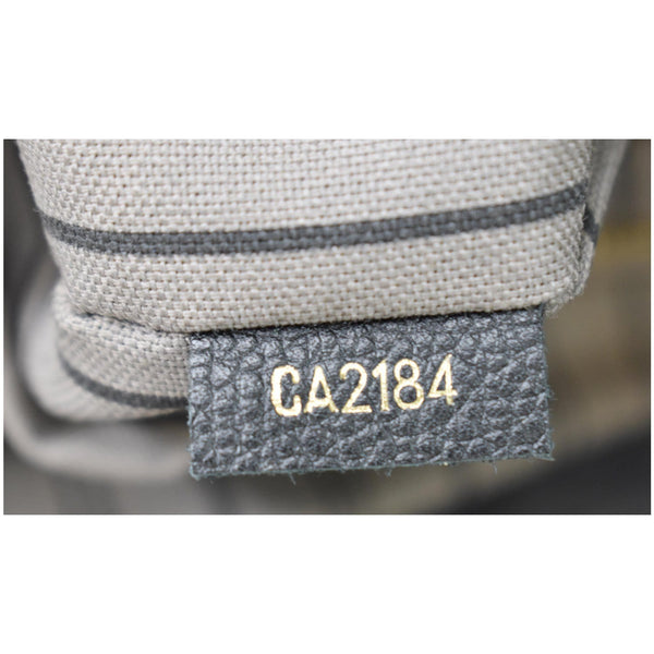 Louis Vuitton Artsy MM Empreinte Leather Shoulder Bag - CA2184