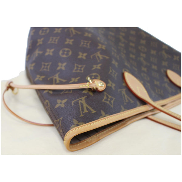 Louis Vuitton Neverfull MM Monogram Canvas Tote Bag top upper look