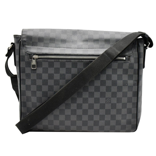 LOUIS VUITTON District GM Damier Graphite Messenger Crossbody Bag Black