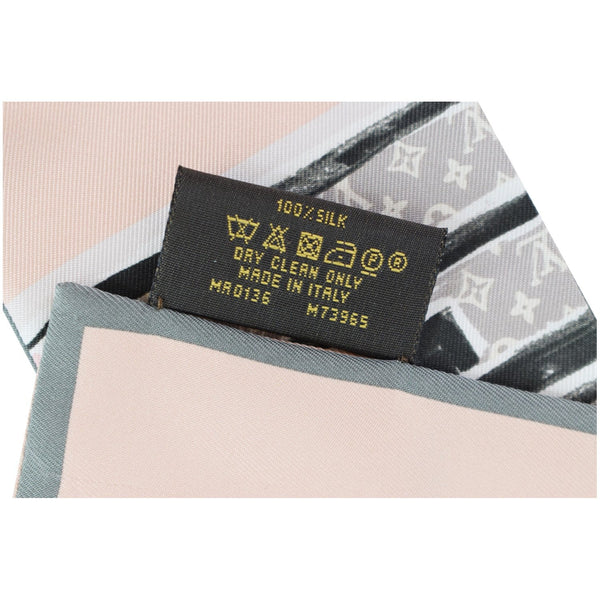 LOUIS VUITTON Trunks Bandeau Silk Scarf Rose Poudre