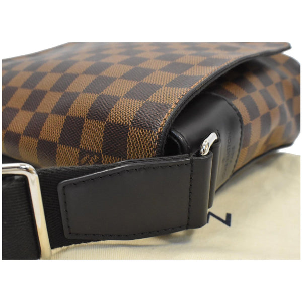 Louis Vuitton District PM Messenger Shoulder Bag for women