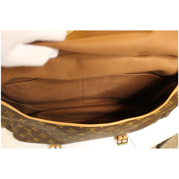 Louis Vuitton Saumur 43 Monogram Canvas Interior Bag