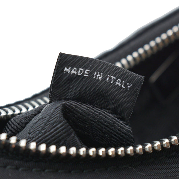 PRADA Re-Edition 2005 Nylon Shoulder Bag Black
