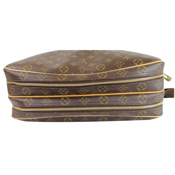 Louis Vuitton Reporter GM Monogram Canvas Shoulder Bag - closed zip