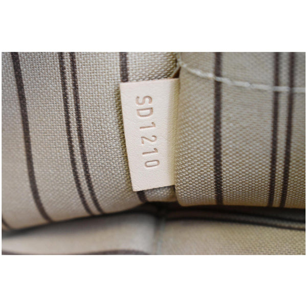 LOUIS VUITTON Neverfull MM Monogram Canvas Pochette Wristlet Pouch Brown