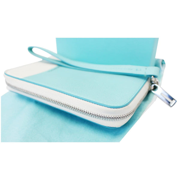 Tiffany & Co Wallet Block Zip Around White & Blue for women