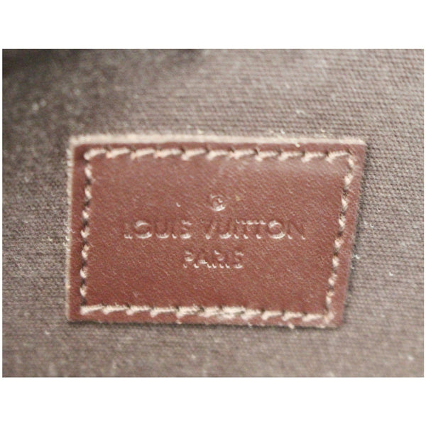 LOUIS VUITTON Felicie Pochette Vernis Crossbody Bag Amarante