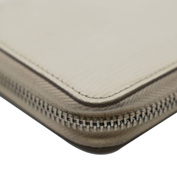 LOUIS VUITTON Epi Leather Zippy Wallet Ivory