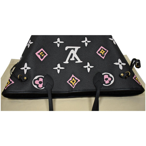 Louis Vuitton Neverfull MM Wild At Heart Monogram Giant Tote Bag Black