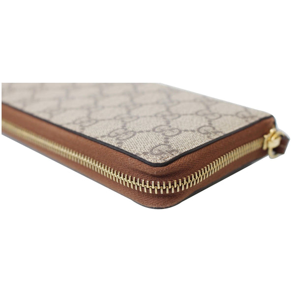 Gucci GG Supreme Zip Around Wallet Beige-corner look