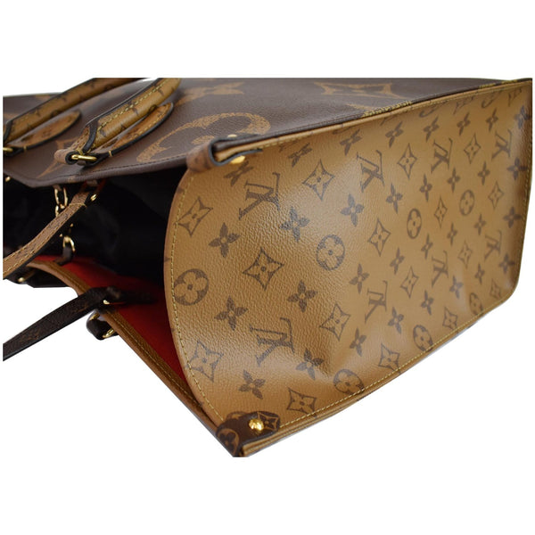 Lv Onthego GM Monogram Giant Canvas corner view Bag