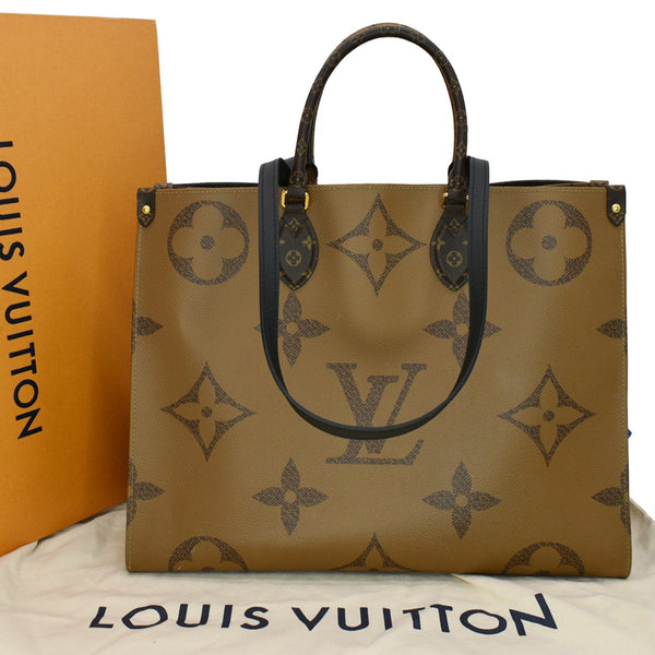 LOUIS VUITTON Onthego GM Giant Monogram Canvas Tote Shoulder Bag Brown