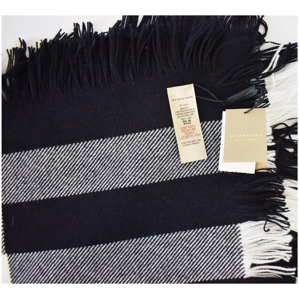 BURBERRY Half Mega Check Fringe Wool Scarf Black