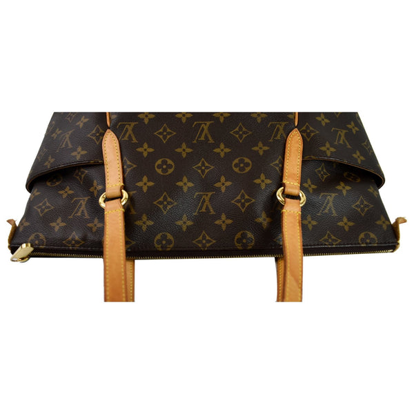 close style lv Totally MM Monogram Canvas Shoulder Bag