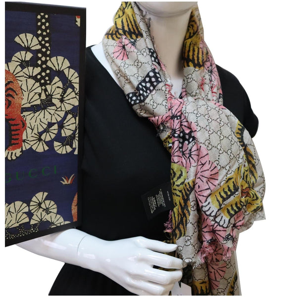 GUCCI Bengal Tiger Modal Silk Shawl Pink