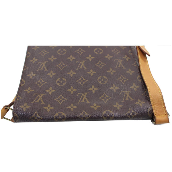 LOUIS VUITTON Musette Salsa GM Monogram Canvas Crossbody Bag Brown front view