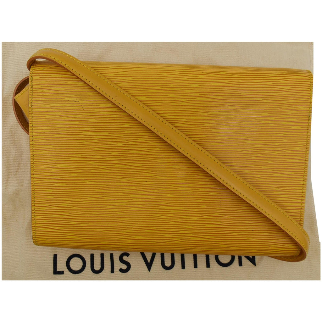 Louis Vuitton Yellow EPI Pochette (AR1927)
