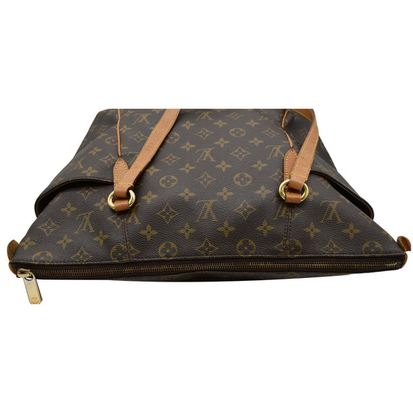 Louis Vuitton Totally MM Monogram Canvas Shoulder Bag