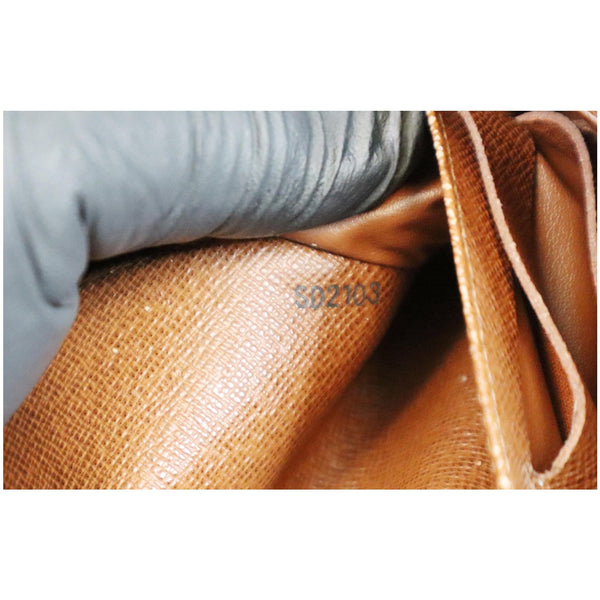 Louis Vuitton Sarah Monogram Canvas Card Holder Wallet inner view