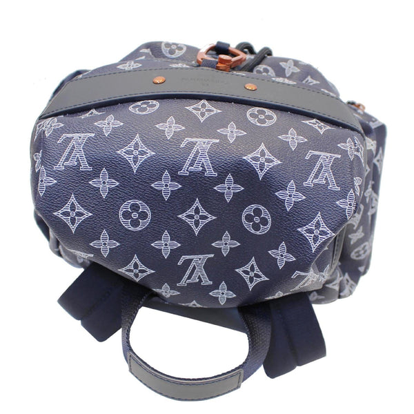 Front look Lv Discovery Upside Down Monogram Backpack