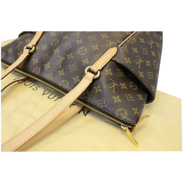 LOUIS VUITTON Totally MM Monogram Canvas Tote Shoulder Bag