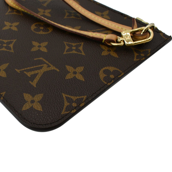 LOUIS VUITTON Neverfull Monogram Canvas Pochette Wristlet Pouch Brown