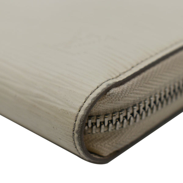 LOUIS VUITTON Epi Leather Zippy Wallet Ivory