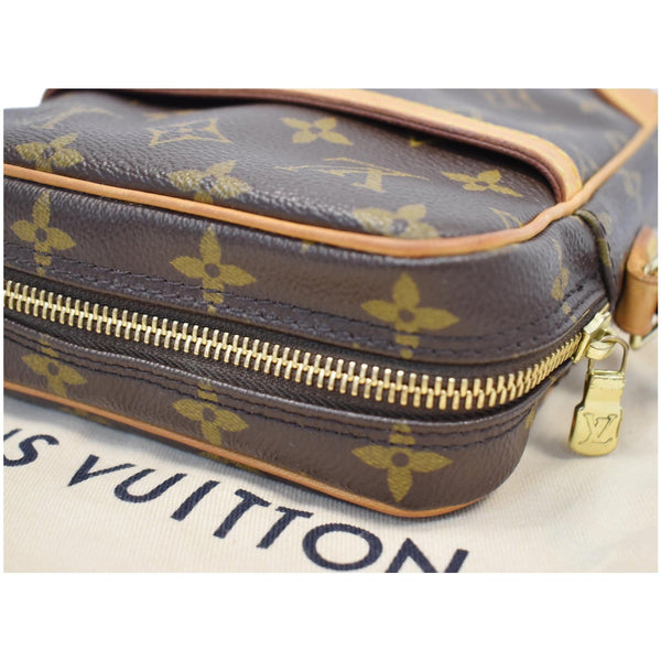Preowned Lv Danube Monogram Canvas Crossbody Bag | DDH