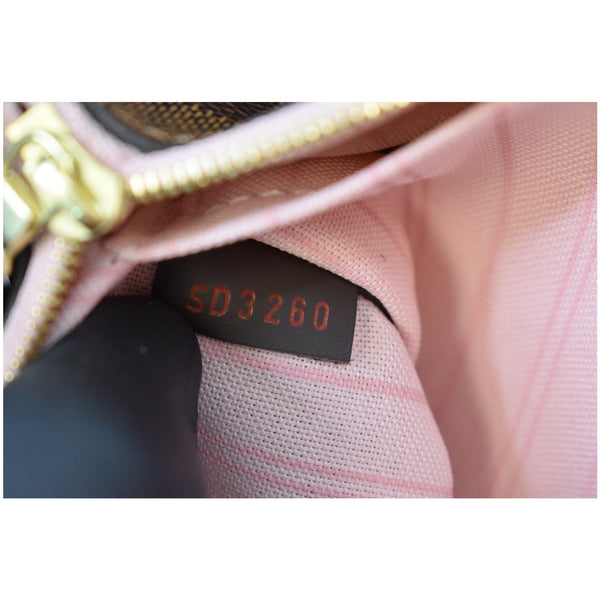 Louis Vuitton Pochette Wristlet Bag Damier Neverfull GM code