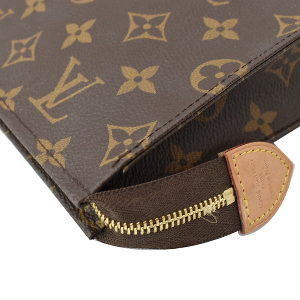 LOUIS VUITTON Toiletry 26 Monogram Canvas Cosmetic Pouch Brown