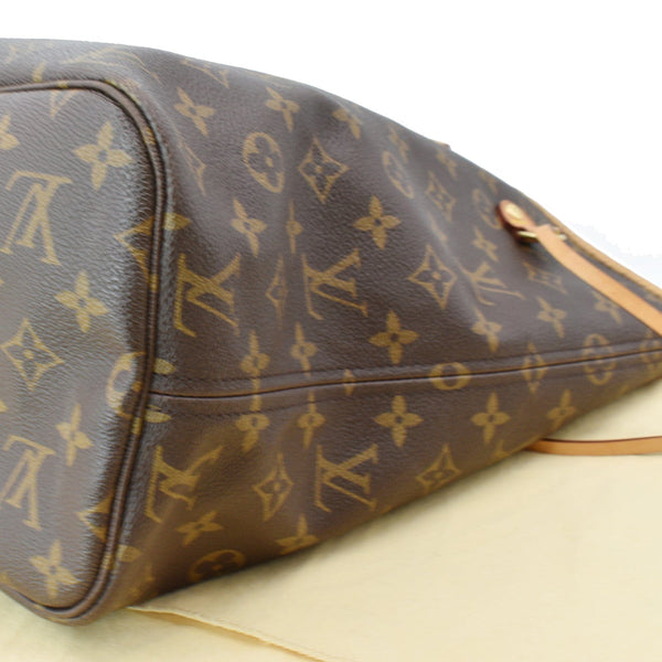 LOUIS VUITTON Neverfull MM Monogram Canvas Tote Shoulder Bag Fuchsia