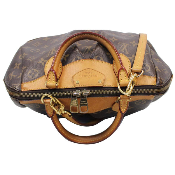 top look lv Segur Monogram Canvas Shoulder Bag